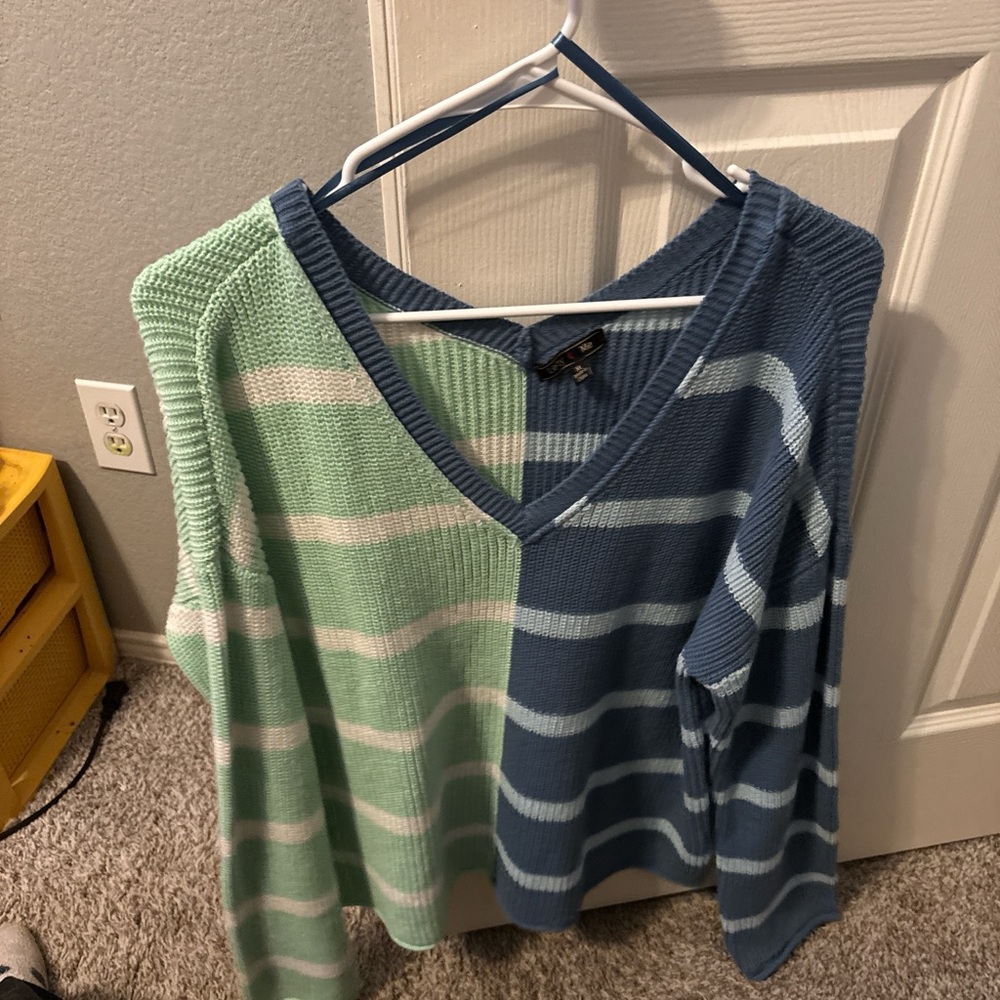 Elegant Striped V-Neck Sweater - Blue and Green